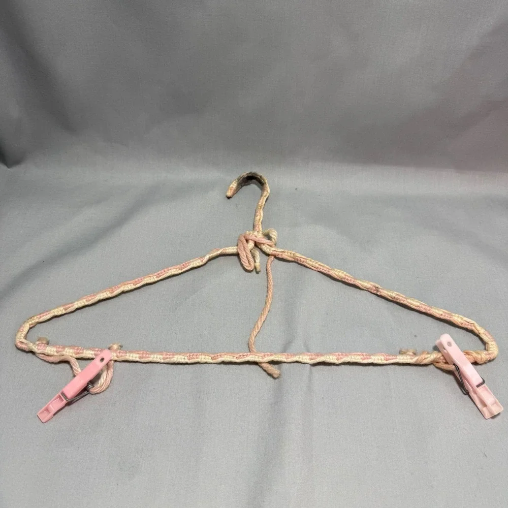 Vintage Yarn Wrapped Crochet Hangers  NalTex Clips Grannycore Estate Lot of 11